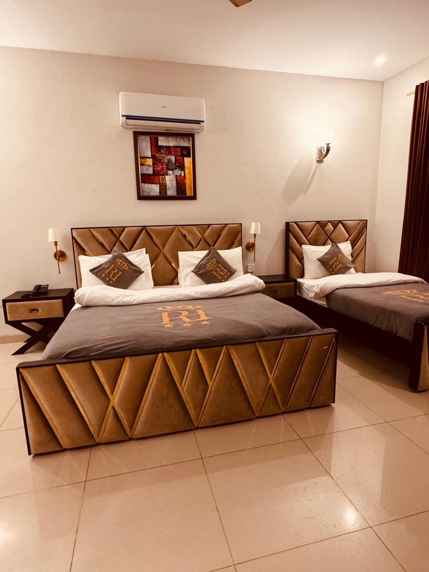 Reina Boutique Hotel - G9 Islamabad Ngoại thất bức ảnh