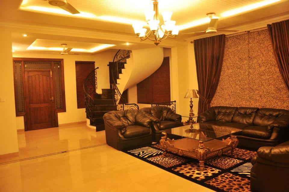 Reina Boutique Hotel - G9 Islamabad Ngoại thất bức ảnh
